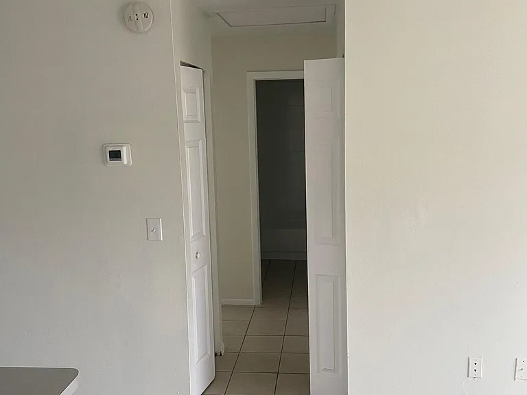 913 E Humphrey St #A — Photo 1