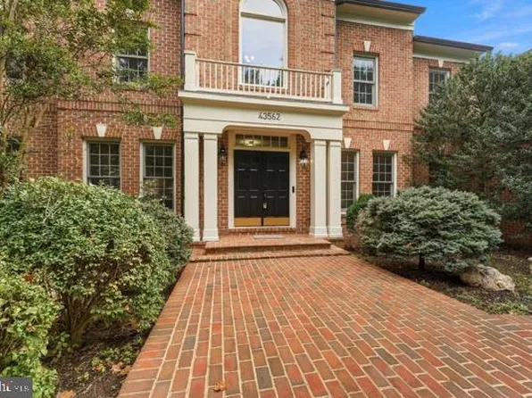 43562 Firestone Pl, Leesburg, VA 20176