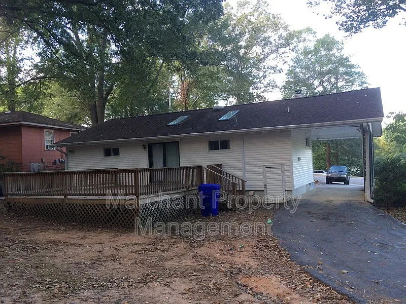 Pleasant Valley — Photo 3