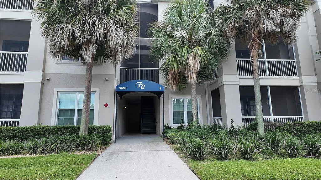 3 bed, 2.0 bath, 1433 sqft, $1,700 — Photo 1