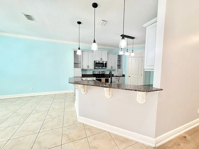 603 Buckeye Ct — Photo 12