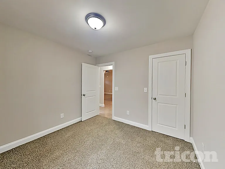 603 Foster St — Photo 13