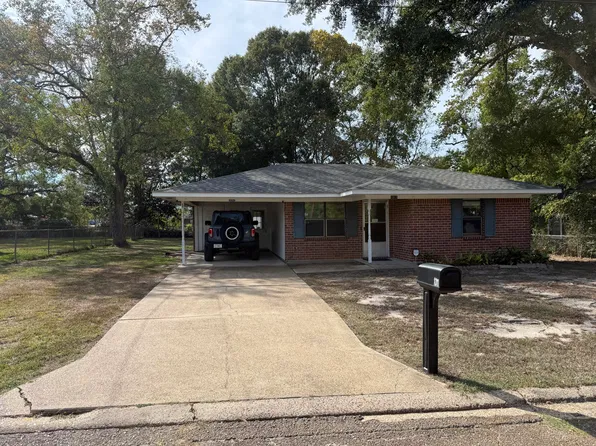 1311 W Port St, Deridder, LA 70634