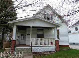 913 W Wood St, Bloomington, IL