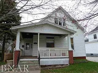 913 W Wood St photo 1