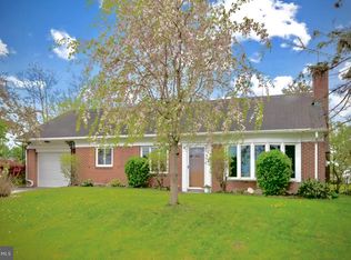76 Horseshoe Rd, Leola, PA 17540