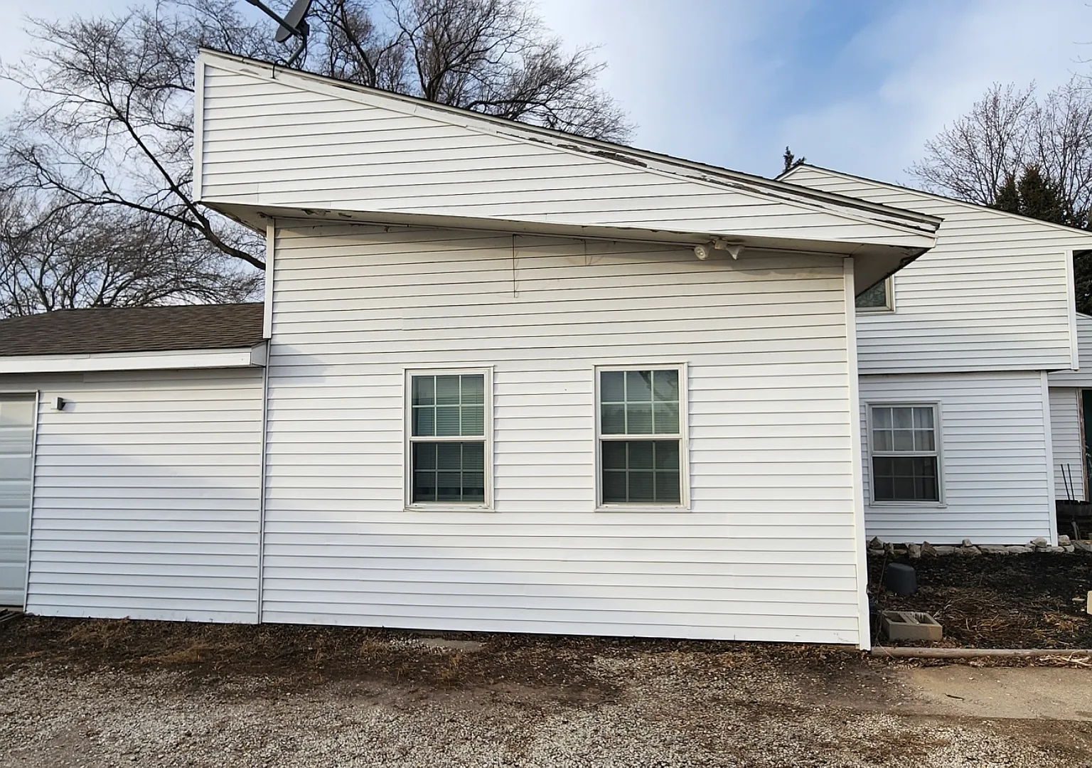 4 bed, 1500 sqft, $2,195 — Photo 3