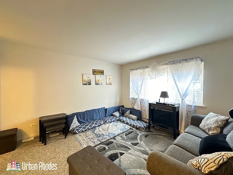 6830 N Sheridan Rd #305 — Photo 9