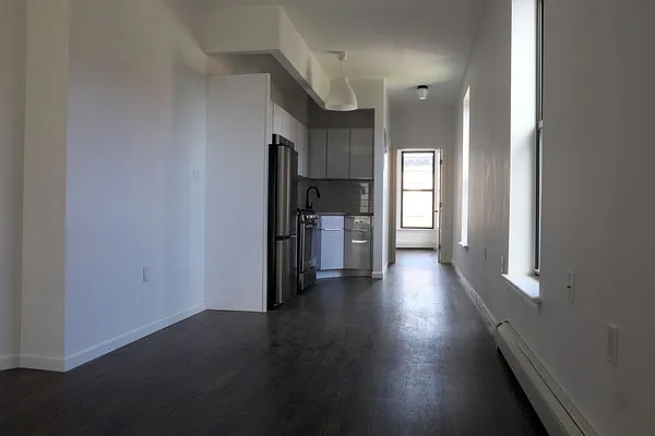 Rented by Compass | media 18