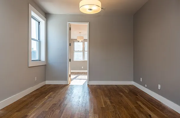Rented by Nooklyn NYC LLC | media 79