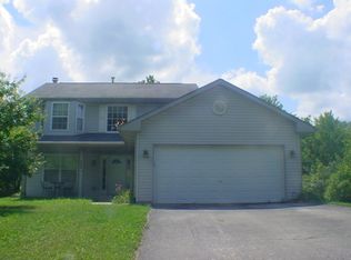 204 New Forest Rd SW, Poplar Grove, IL 61065