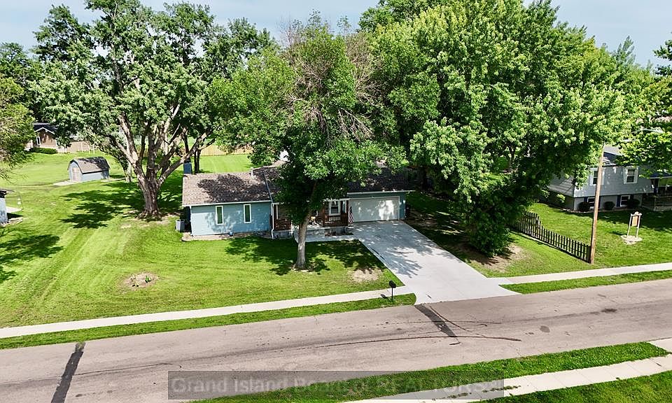 1st image of 2317 Gateway Ave
