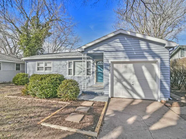 2221 S Wichita St, Wichita, KS 67213