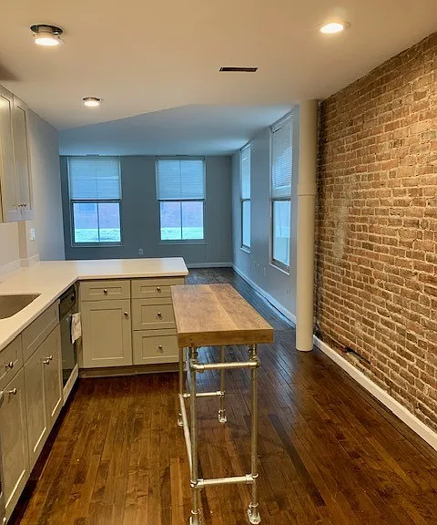 309 S Franklin St — Photo 6