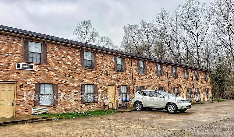 706 Peachers Dr #B — Photo 15