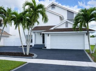 1001 SW 98th Ave, Hollywood, FL 33025
