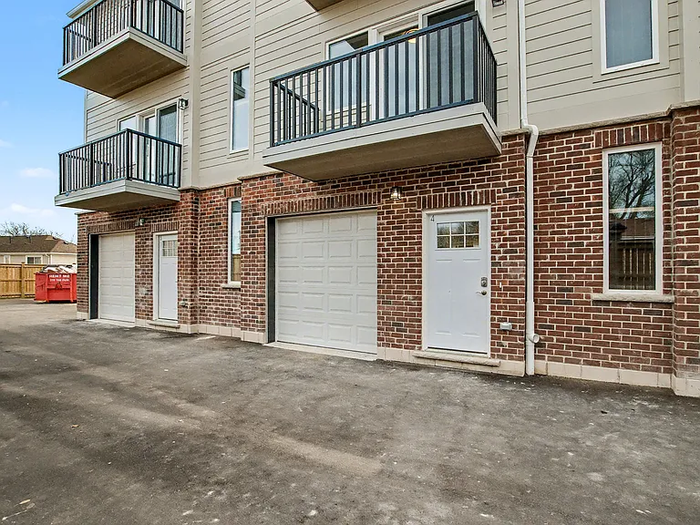 172 Kehl St #1 — Photo 44
