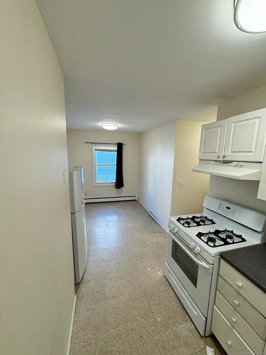 Building Photo - 22 Orchard St #1