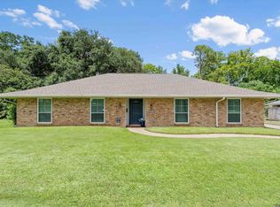 1245 Crescent Dr, Baton Rouge, LA 70806