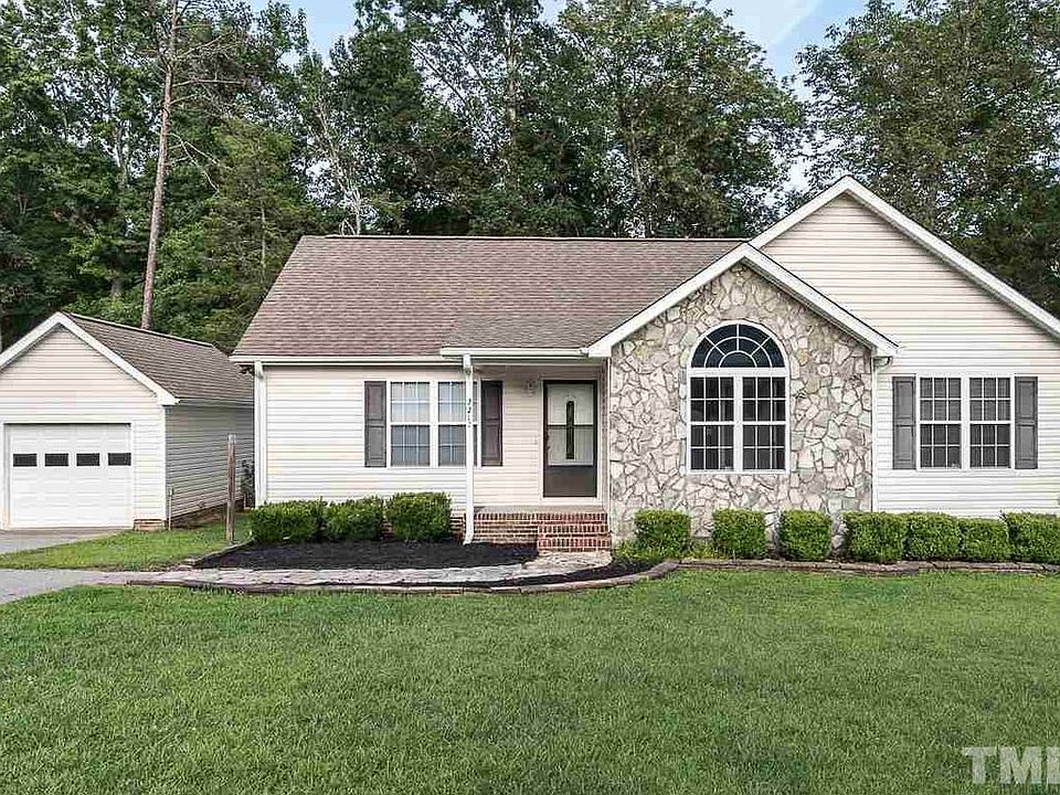1st image of 2217 Foxfire Ln