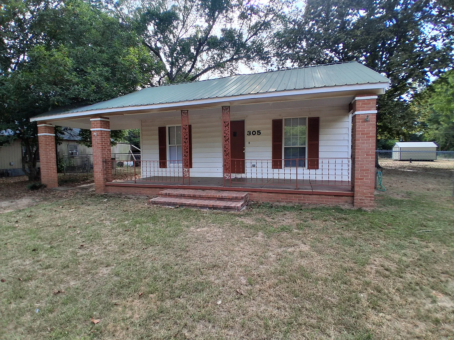3 bed, 1387 sqft, $1,350 — Photo 1