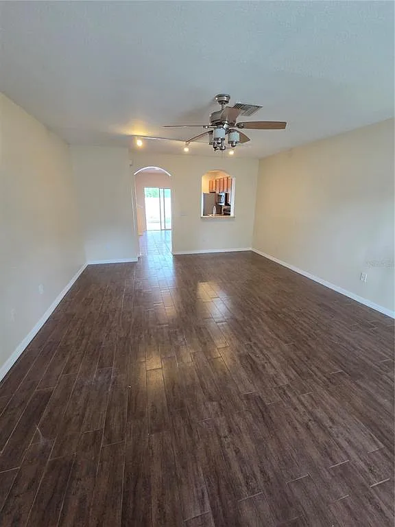 2 bed, 2.5 bath, 1248 sqft, $1,800 — Photo 2