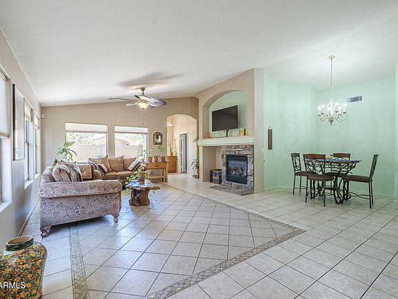 2nd image of 10387 W RUNION Drive