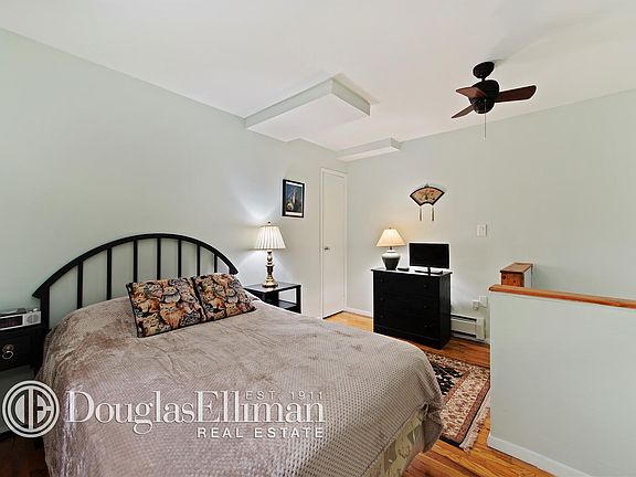 5th image of 49 E 12th St APT 4I