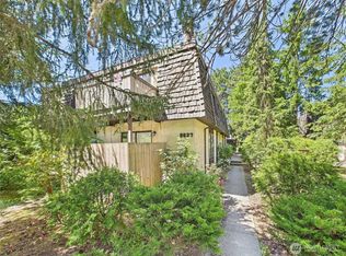 8627 25th Ave SW UNIT B, Seattle, WA 98106