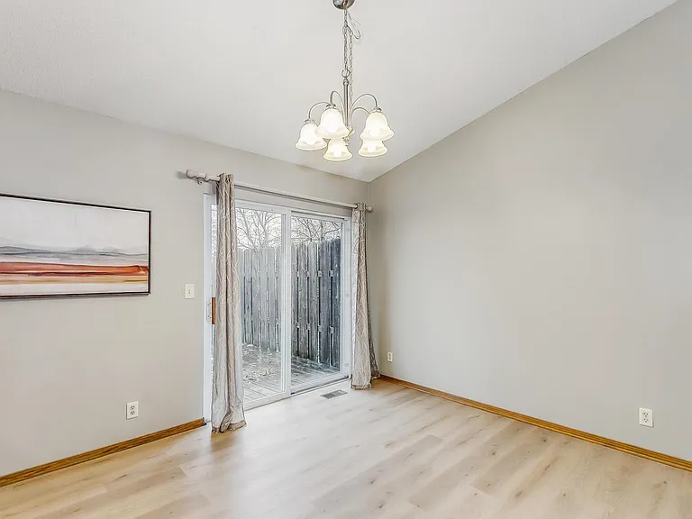 601 W Autumn Ridge Ct — Photo 5