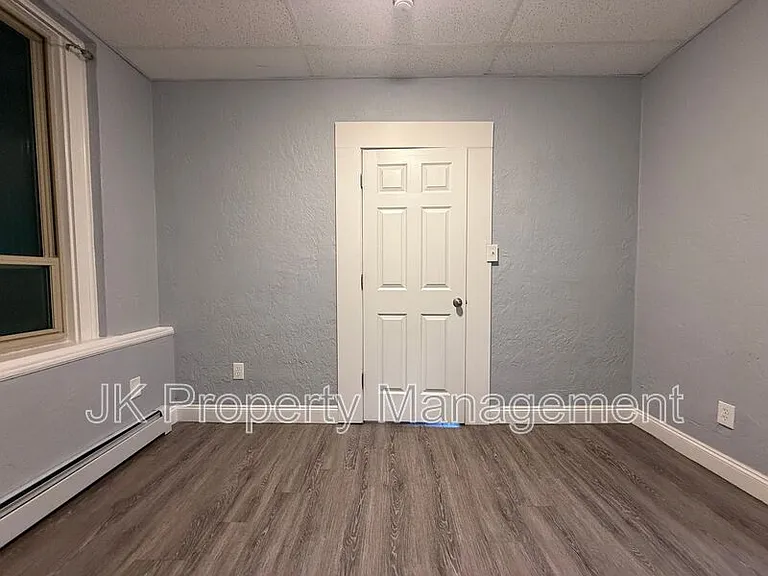 809 15th St #101 — Photo 15