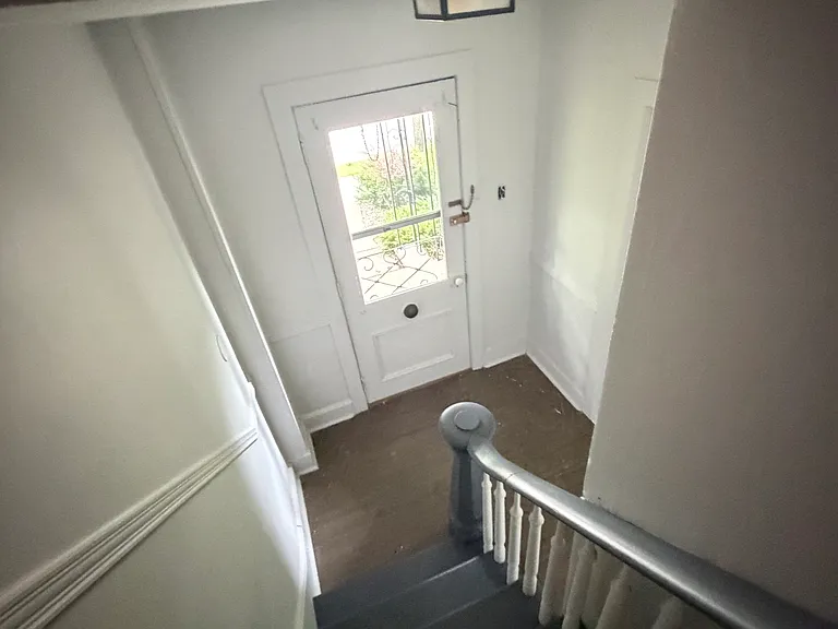 142 Bay St #2 — Photo 8