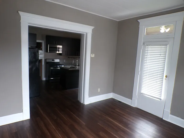 905 Beech St — Photo 4