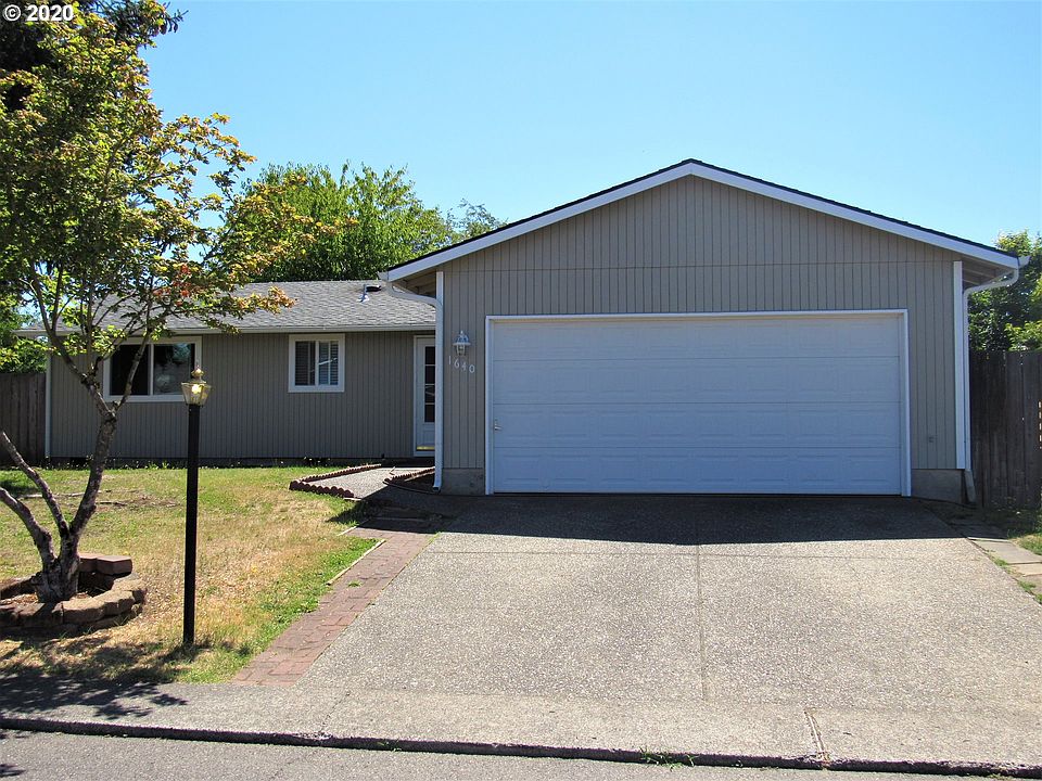 1st image of 1640 SE Dowery Ln