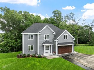 37 Dogwood Rd, Littleton, MA 01460