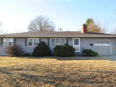 2409 W 9th St, Lawrence, KS, 66049