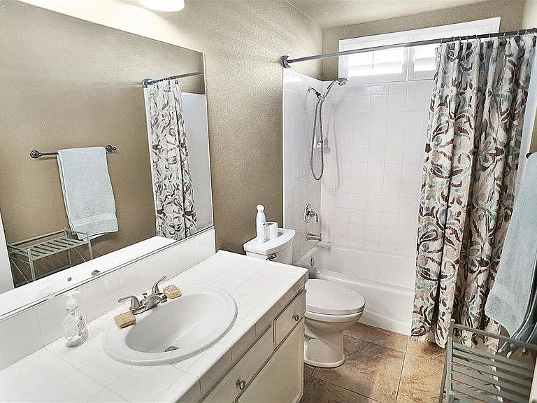 5601 W Avenue L1 — Photo 6