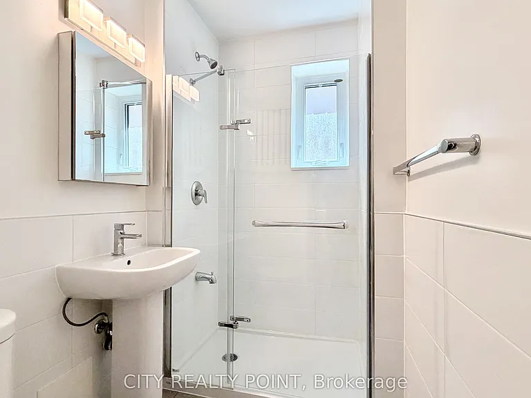 398 Avenue Rd #423 — Photo 11