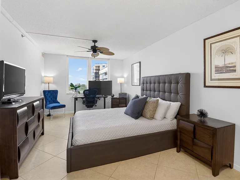 3215 S Ocean Blvd #702 — Photo 40