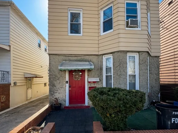 133 Pamrapo Ave #2, Jersey City, NJ 07305