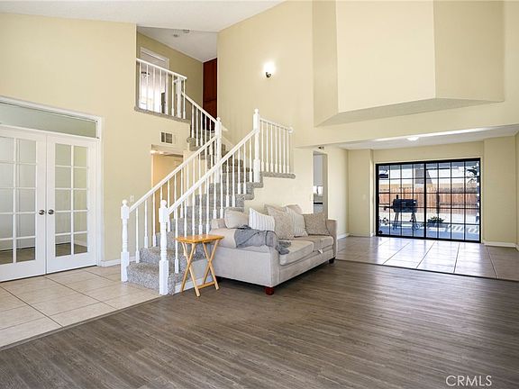 3rd image of 5389 Evergem Ave