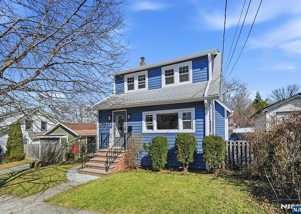 1st image of 33 Beechwood Ave