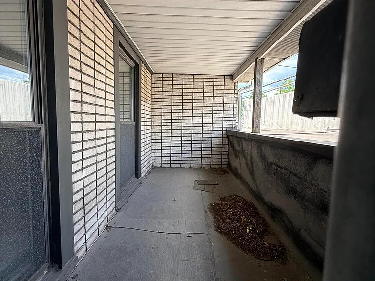 1288 Forest Ave #1 — Photo 4