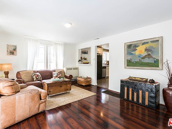 5th image of 2623 Kent St