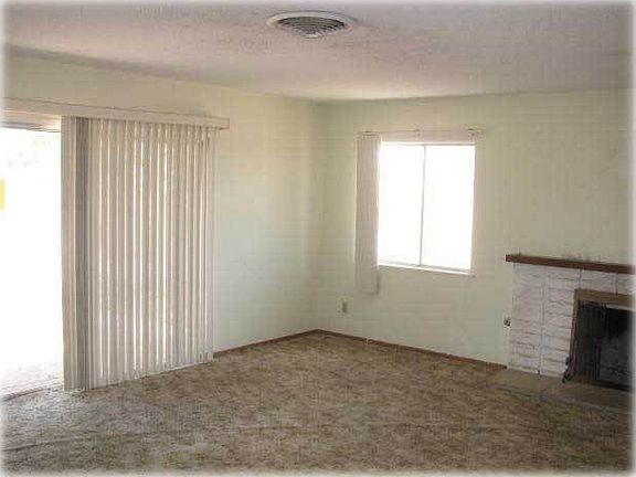 3rd image of 36811 Weston Ave