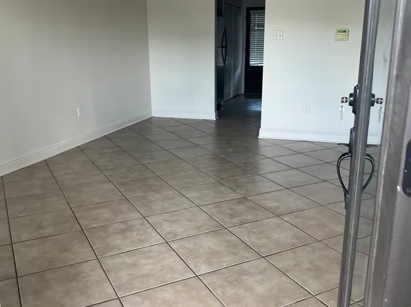 2900 Kingman St #C, Metairie, LA 70006