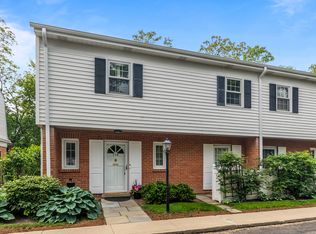 736 Oak St, Winnetka, IL 60093