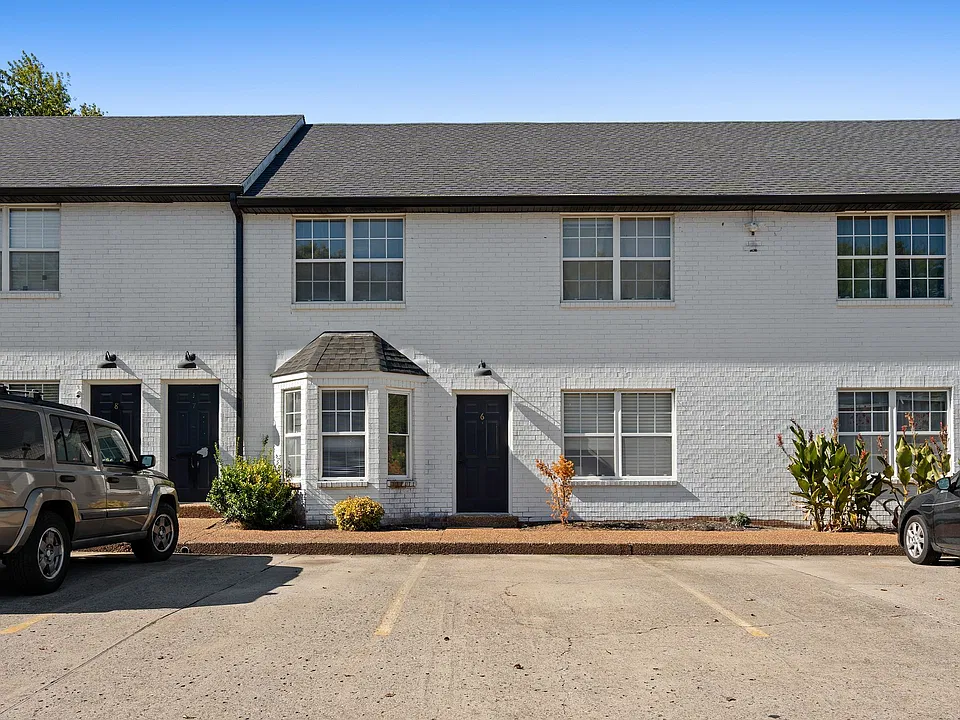 109 Harris Ln #6