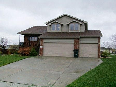 1st image of 7320 Country Hill Cir