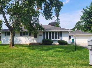 2440 W Roberts Ave, Appleton, WI 54914